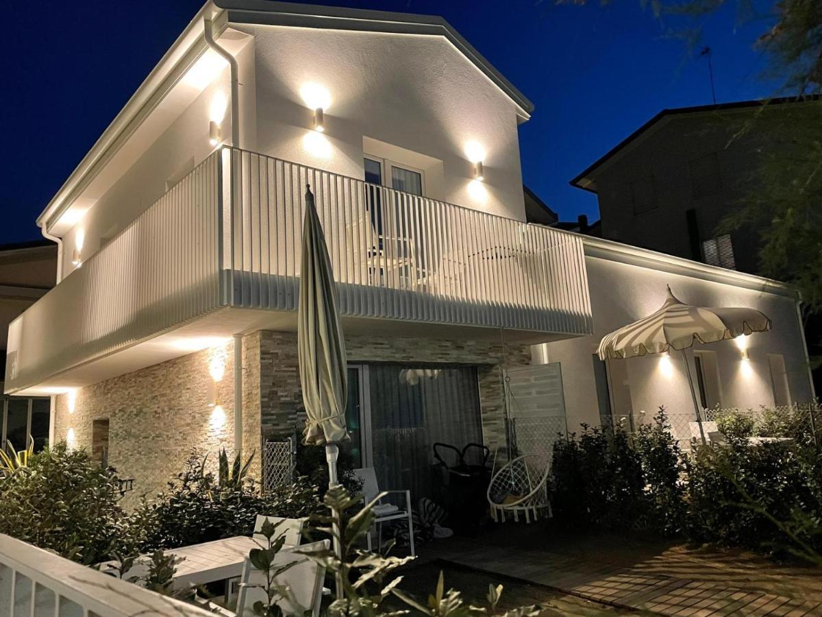 Villa Le Agavi Luxory Beach Surfhouse Белларія-Іджеа-Марина Екстер'єр фото